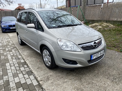 OPEL Zafira B 1.6i ENJOY (7 személyes) 2009-Modell